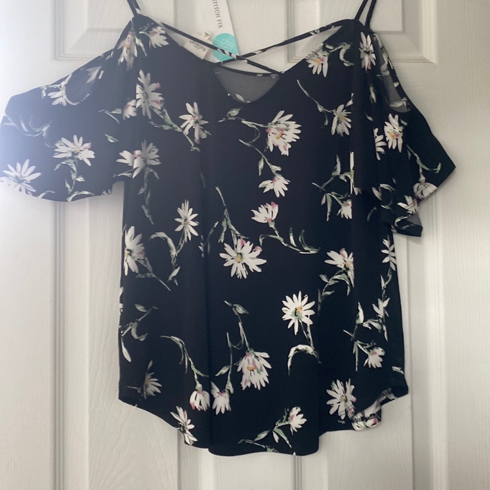 Kaileigh Valette Back Detail Cold Shoulder Knit Top Black